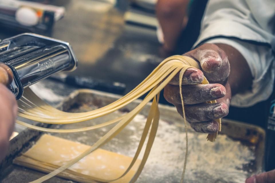 Elaboración de pasta fresca, uno de los productos que Ginger vende congelados